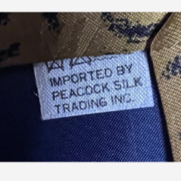 Langston's Men Tie Classic Cut Abstract Design 100% Silk Burgundy/Purple/Black - Picture 5 of 5